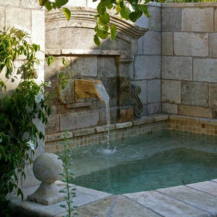 limestone-reclaimed-stone-pool-fountains-antique-ancient-surfaces-elegant-outdoor-water-feature-design-ideas-garden-decor
